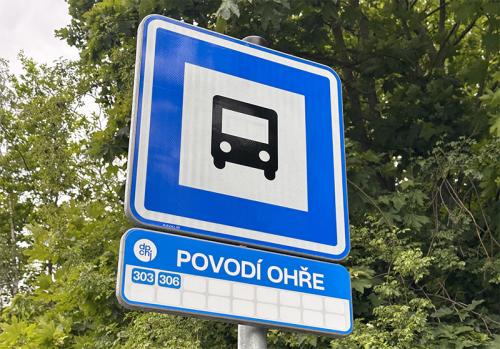 Nový vzhled označení zastávek DPCHJ a.s.